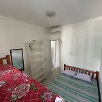 Lazer Completo E Ar Condicionado Nos Quartos