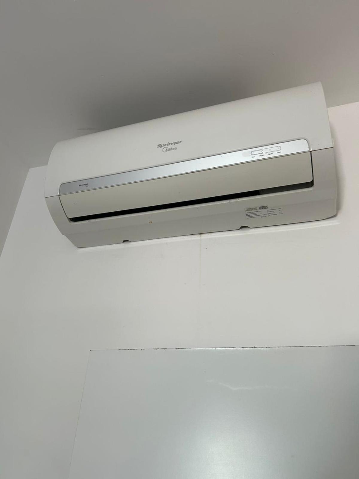 Lazer Completo E Ar Condicionado Nos Quartos